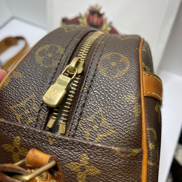 Louis Vuitton Blois in Monogram, with dust bag. - Picture 7 of 16